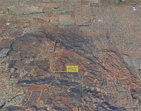 2 Blue Sky Rd, Perris, CA 92570 photo 2