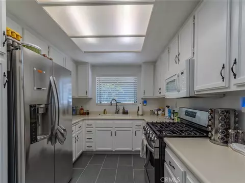 Kitchen - 11936 Ottawa Pl #87, Chino, CA 91710 photo 1 of 3