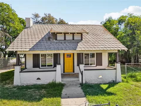 182 N 4 St, Banning, CA 92220