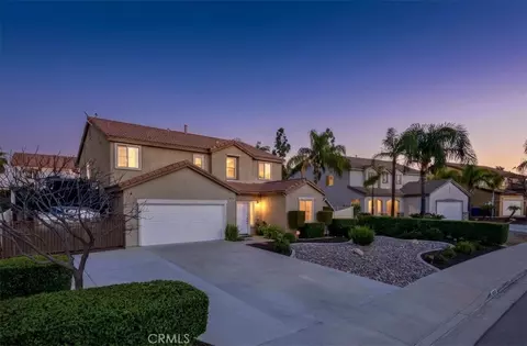 8170 Bon View Dr, Riverside, CA 92508