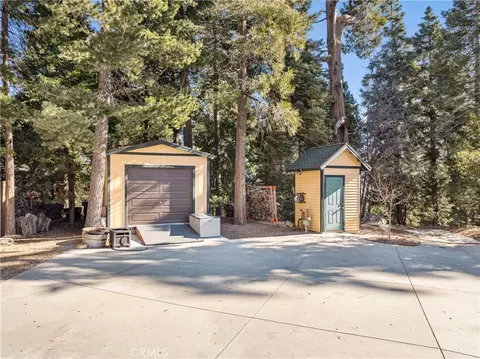 Exterior - 268 Cedarbrook, Twin Peaks, CA 92391 photo 12 of 16