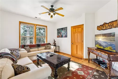 Living - 268 Cedarbrook, Twin Peaks, CA 92391 photo 2 of 2