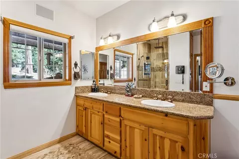 Bath - 268 Cedarbrook, Twin Peaks, CA 92391 photo 1 of 2