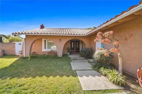 104 N Mangrove Ave, Covina, CA 91724