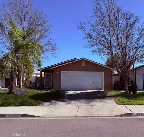 1341 Palisades St, Perris, CA 92570