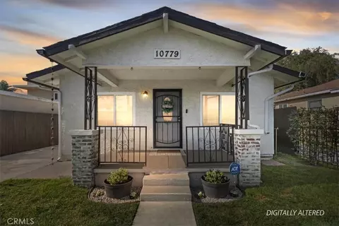 10779 Barlow, Lynwood, CA 90262