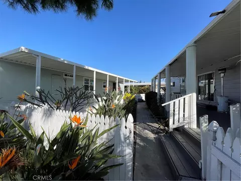 8200 Bolsa Ave #166, Midway City, CA 92655