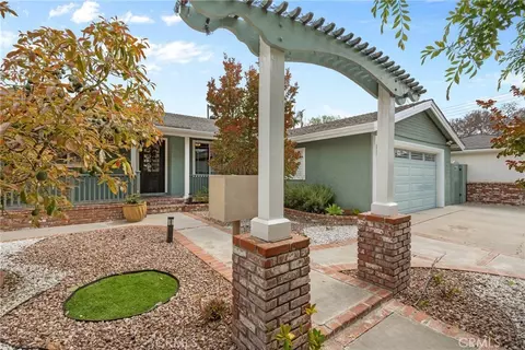 6911 E 10th, Long Beach, CA 90815