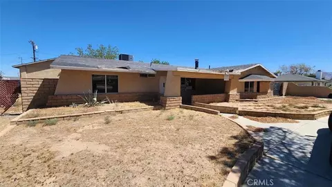 22330 Miramot Rd, Apple Valley, CA 92308