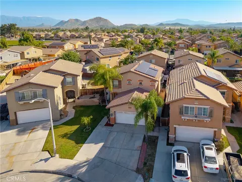 View/Area - 2231 Flash Ct, Perris, CA 92571 photo 13 of 17