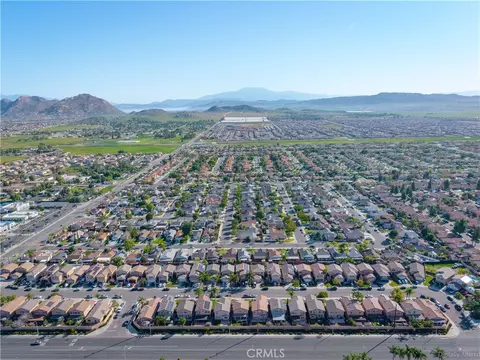 View/Area - 2231 Flash Ct, Perris, CA 92571 photo 8 of 17