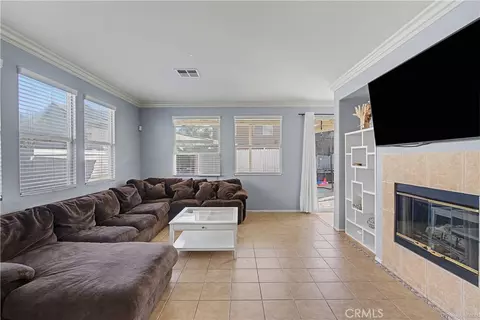 Living - 2231 Flash Ct, Perris, CA 92571 photo 2 of 2