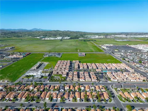 View/Area - 2231 Flash Ct, Perris, CA 92571 photo 6 of 17