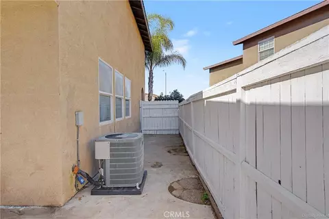 Exterior - 2231 Flash Ct, Perris, CA 92571 photo 3 of 4