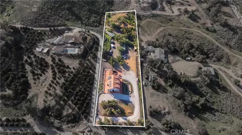 View/Area - 17423 Wicker Way, Riverside, CA 92504 photo 7 of 7