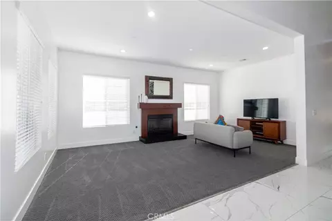 Living - 17423 Wicker Way, Riverside, CA 92504 photo 1 of 2