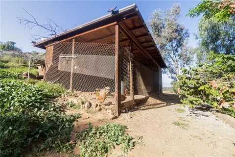 Exterior - 17423 Wicker Way, Riverside, CA 92504 photo 12 of 20