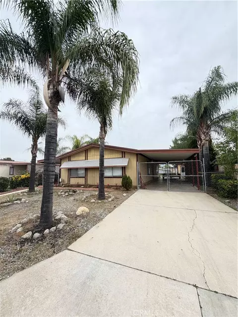 291 Coral Hills Rd, Perris, CA 92570