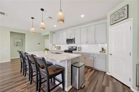 9669 Jurupa Dr, Riverside, CA 92503