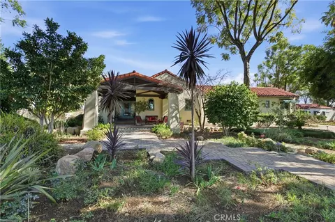 2855 Mcallister, Riverside, CA 92503