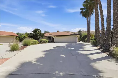 700 Via Concepcion, Riverside, CA 92506