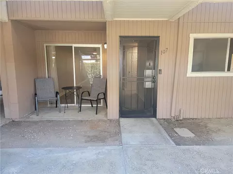470 N Villa Ct #107, Palm Springs, CA 92262