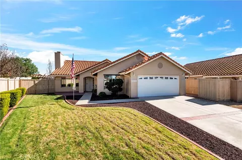 29296 Knoll Ct, Menifee, CA 92586