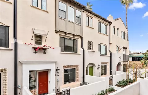 Exterior - 106 Kimberwick Ct, Burbank, CA 91506 photo 3 of 4