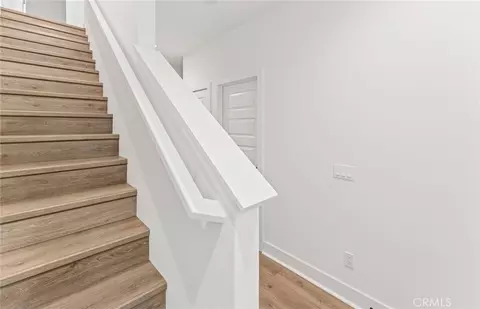 Entry Way - 106 Kimberwick Ct, Burbank, CA 91506 photo 1 of 4