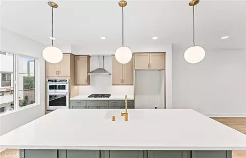 Kitchen - 106 Kimberwick Ct, Burbank, CA 91506 photo 5 of 5