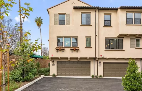 104 Kimberwick Ct, Burbank, CA 91506