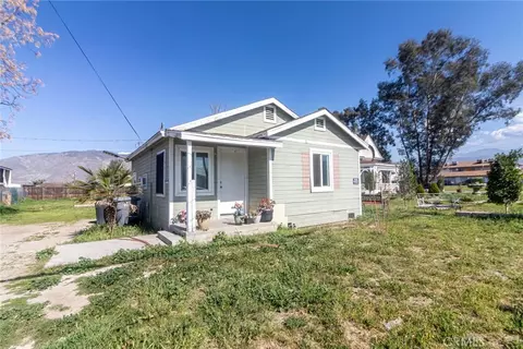 Exterior - 445 E Main, San Jacinto, CA 92583 photo 2 of 7