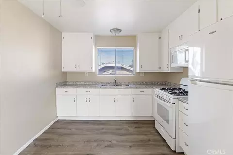 1050 Gaviota, Long Beach, CA 90813 photo 17