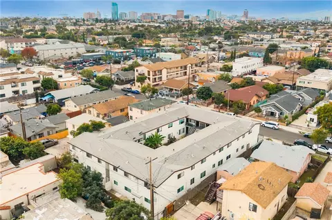 1050 Gaviota, Long Beach, CA 90813 photo 3