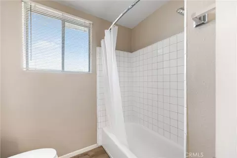 1050 Gaviota, Long Beach, CA 90813 photo 14