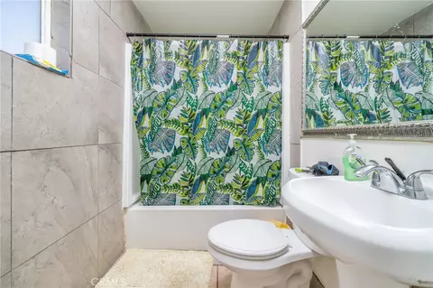 Bath - 11986 White Ave, Adelanto, CA 92301 photo 2 of 2