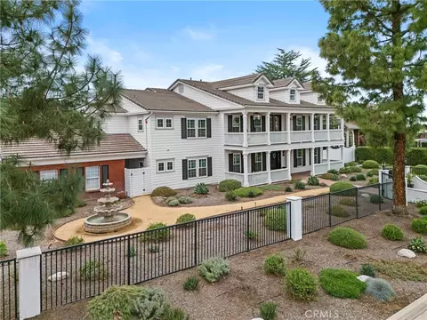 7021 Wyndham Hl, Riverside, CA 92506