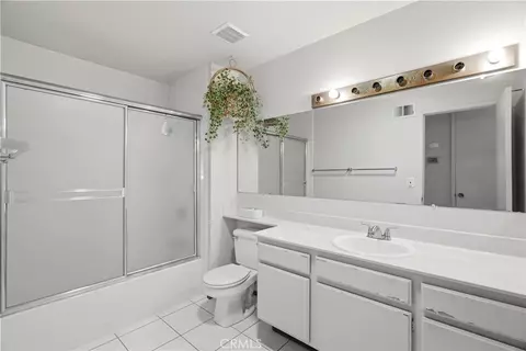 Bath - 1682 Commodore Dr, San Jose, CA 95133 photo 3 of 3