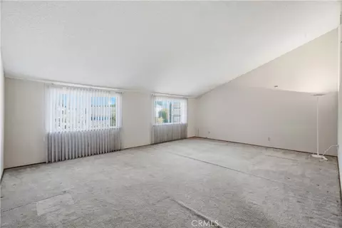 Living - 1682 Commodore Dr, San Jose, CA 95133 photo 5 of 6