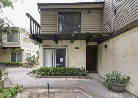 534 S Flower Cir, Orange, CA 92868