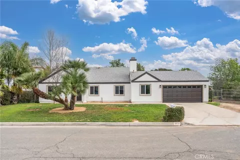 4856 Poinsetta, Jurupa Valley, CA 92509