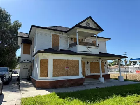 2586 University Ave, Riverside, CA 92507