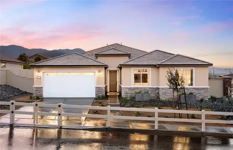 4033 Hudson Ln, Lake Elsinore, CA 92530