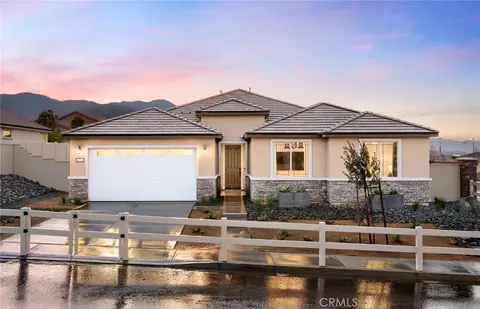 4028 Hudson Ln, Lake Elsinore, CA 92530