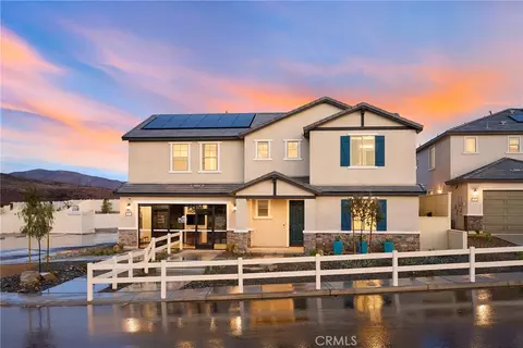 3981 Hudson Ln, Lake Elsinore, CA 92530