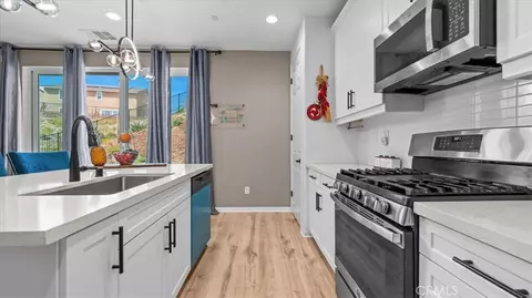 Kitchen - 35580 Roxy Rd, Beaumont, CA 92223 photo 2 of 3