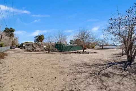 Exterior - 9860 Alta Mesa Ave, Phelan, CA 92371 photo 15 of 22