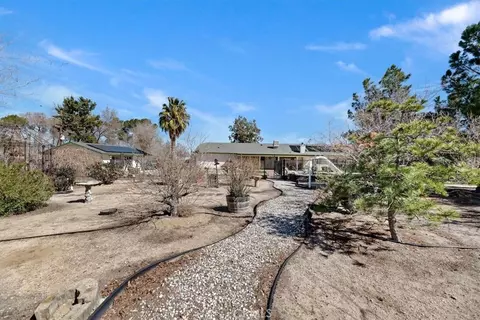 Exterior - 9860 Alta Mesa Ave, Phelan, CA 92371 photo 18 of 22
