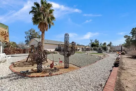 Exterior - 9860 Alta Mesa Ave, Phelan, CA 92371 photo 11 of 22