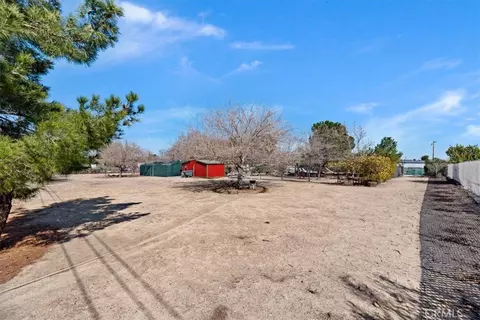 Exterior - 9860 Alta Mesa Ave, Phelan, CA 92371 photo 17 of 22